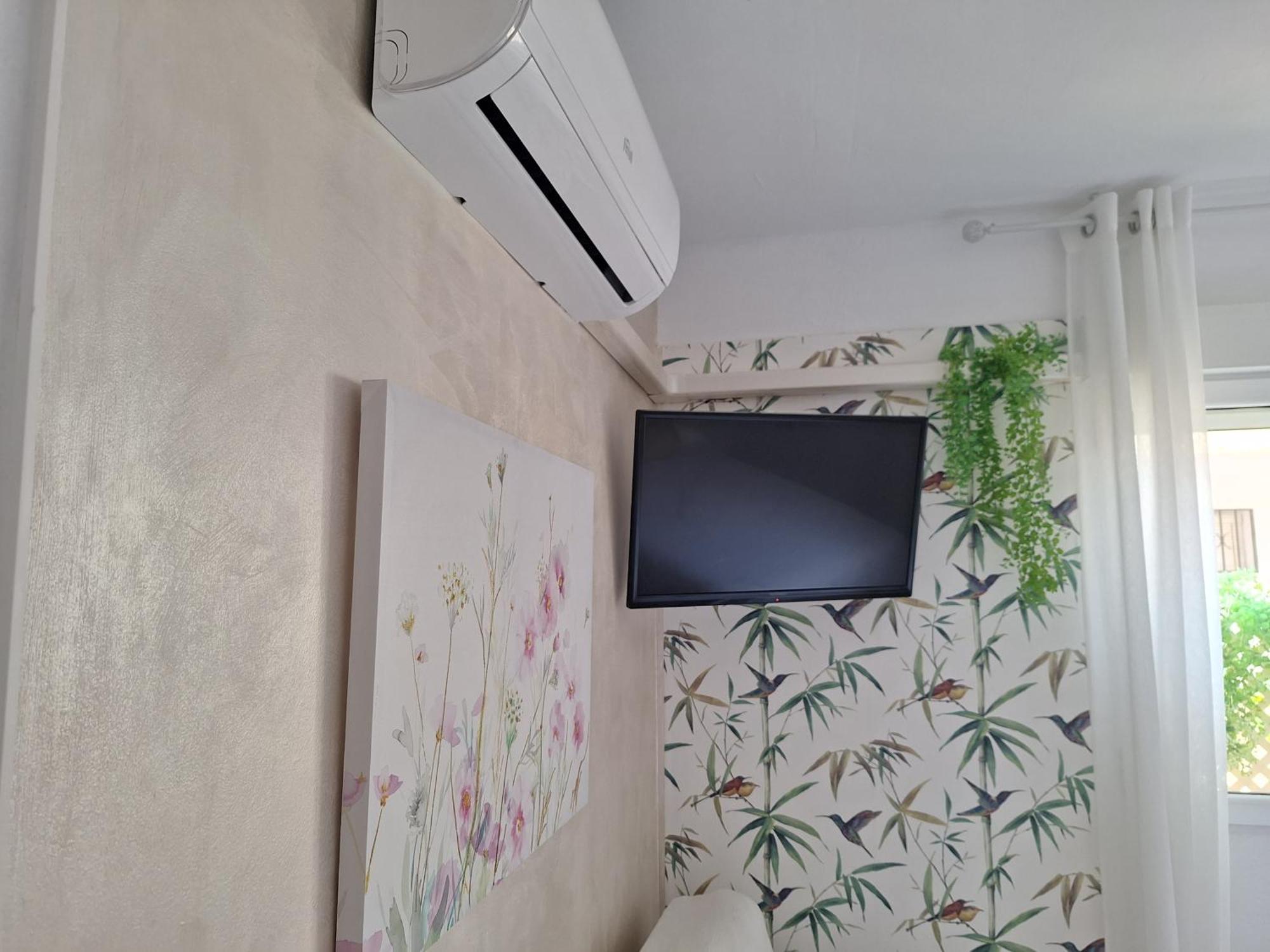 Rosalia Playa San Cristobal Wifi Netflix Apartment Almuñécar Exterior foto