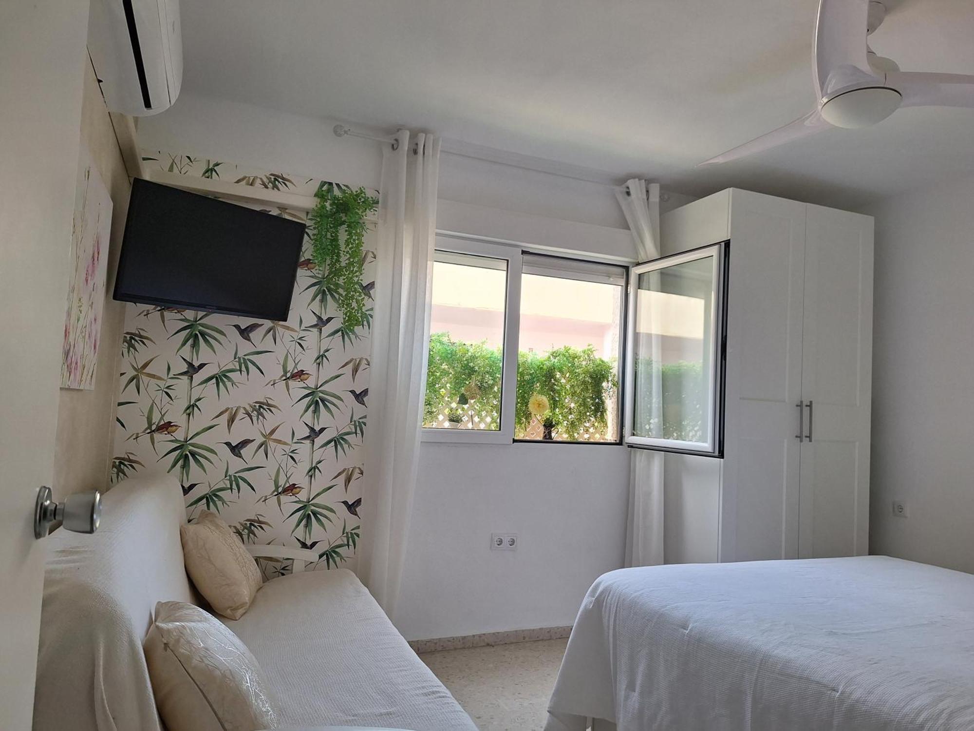 Rosalia Playa San Cristobal Wifi Netflix Apartment Almuñécar Exterior foto